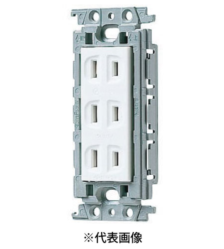 パナソニック WTF13034WK 埋込トリプルコンセント 絶縁枠付 15A 125V AC 色 ホワイト